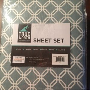 NWT true north full size flannel sheets geometric pattern cozy flannel sheets